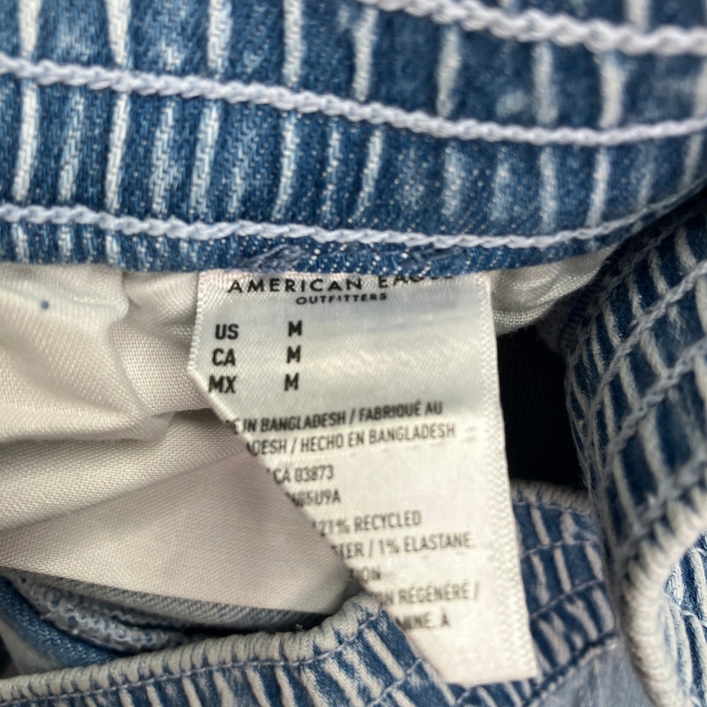NEW American Eagle Women's M Denim Cargo Jogger Jeans Light Wash Stretch Pull On - Picture 8 of 11